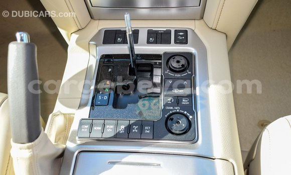 Buy Import Toyota Land Cruiser White Car in Import - Dubai in Ethiopia Buy Import Toyota Land Cruiser White Car in Import - Dubai in Ethiopia
