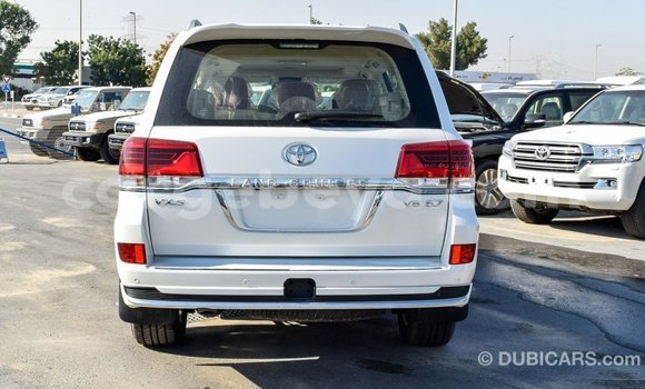 Buy Import Toyota Land Cruiser White Car in Import - Dubai in Ethiopia Buy Import Toyota Land Cruiser White Car in Import - Dubai in Ethiopia