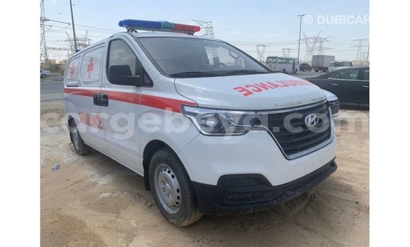 Buy Import Hyundai Accent White Car in Import - Dubai in Ethiopia Buy Import Hyundai Accent White Car in Import - Dubai in Ethiopia