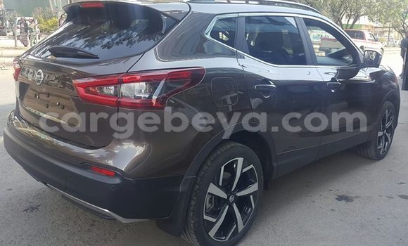 Buy Used Nissan Qashqai Silver Car in Addis–Ababa in Ethiopia Buy Used Nissan Qashqai Silver Car in Addis–Ababa in Ethiopia