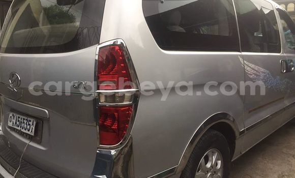 Buy Used Hyundai H1 Silver Car in Addis–Ababa in Ethiopia Buy Used Hyundai H1 Silver Car in Addis–Ababa in Ethiopia