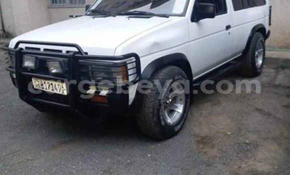 Buy Used Nissan Pathfinder White Car in Addis–Ababa in Ethiopia Buy Used Nissan Pathfinder White Car in Addis–Ababa in Ethiopia