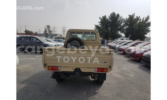 Buy Import Toyota Land Cruiser Beige Car in Import - Dubai in Ethiopia Buy Import Toyota Land Cruiser Beige Car in Import - Dubai in Ethiopia
