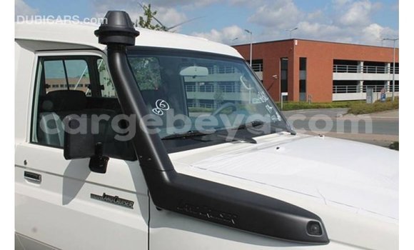 Buy Import Toyota Land Cruiser White Car in Import - Dubai in Ethiopia Buy Import Toyota Land Cruiser White Car in Import - Dubai in Ethiopia