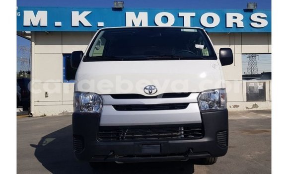 ይግዙ Imported Toyota Hiace ነጭ መኪና በ Import - Dubai በ ኢትዮጵያ