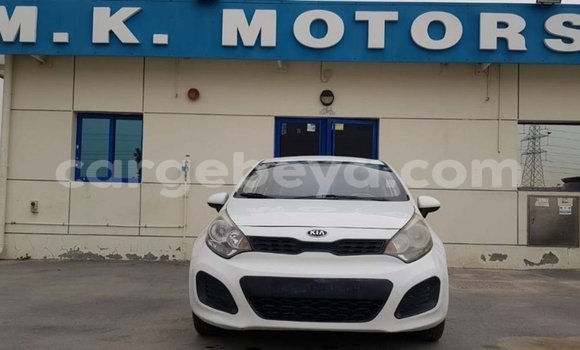 ይግዙ Imported Kia Rio ነጭ መኪና በ Import - Dubai በ ኢትዮጵያ