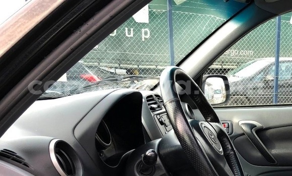 Acheter Occasion Voiture Toyota RAV4 Noir à Addis Ababa, Ethiopie Acheter Occasion Voiture Toyota RAV4 Noir à Addis Ababa, Ethiopie