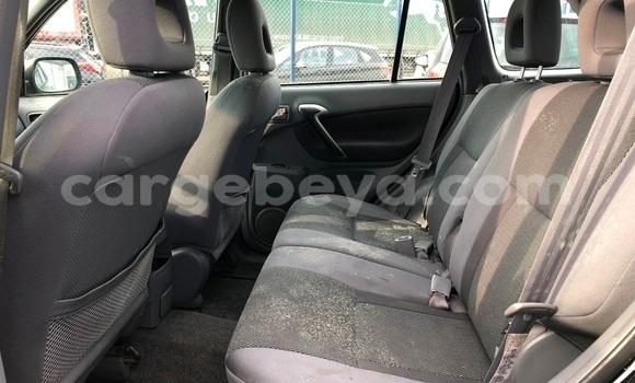 Acheter Occasion Voiture Toyota RAV4 Noir à Addis Ababa, Ethiopie Acheter Occasion Voiture Toyota RAV4 Noir à Addis Ababa, Ethiopie