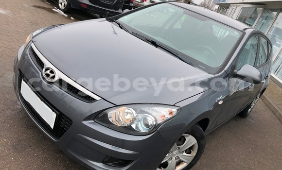Acheter Occasion Voiture Hyundai i10 Gris à Addis Ababa, Ethiopie Acheter Occasion Voiture Hyundai i10 Gris à Addis Ababa, Ethiopie