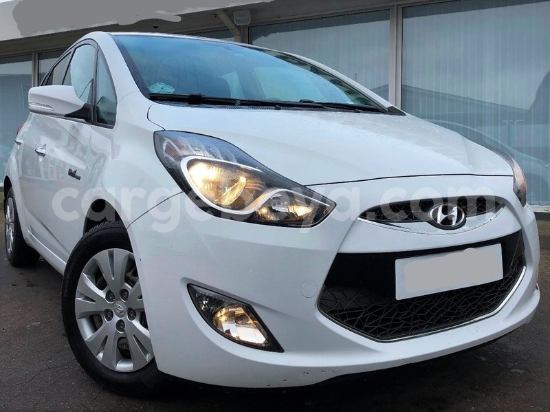 Big with watermark hyundai ix20 1 4 crdi 78 premium isg 1