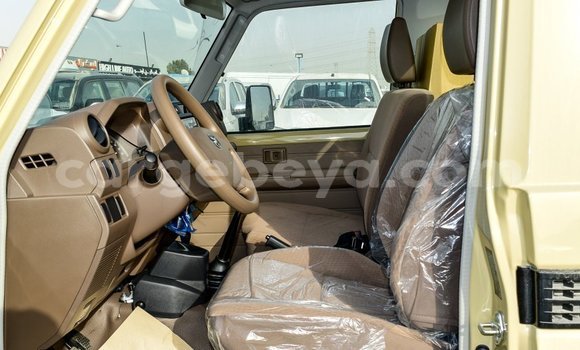 Buy Import Toyota Land Cruiser Beige Car in Import - Dubai in Ethiopia Buy Import Toyota Land Cruiser Beige Car in Import - Dubai in Ethiopia