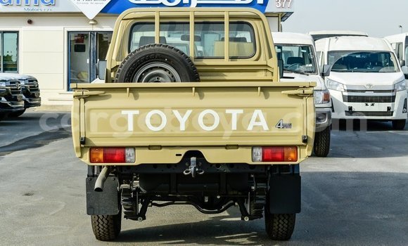Buy Import Toyota Land Cruiser Beige Car in Import - Dubai in Ethiopia Buy Import Toyota Land Cruiser Beige Car in Import - Dubai in Ethiopia