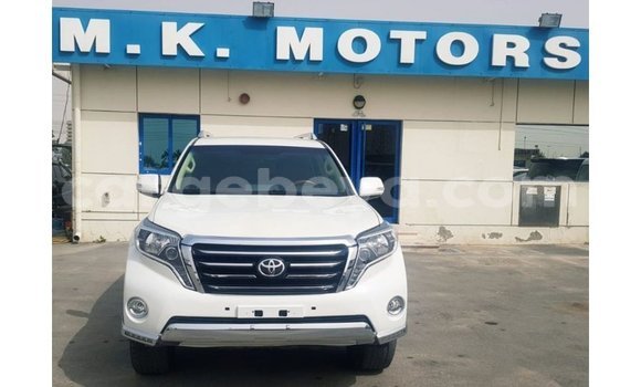 ይግዙ Imported Toyota Land Cruiser ነጭ መኪና በ Import - Dubai በ ኢትዮጵያ