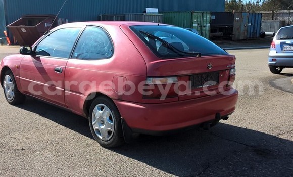 Acheter Occasion Voiture Toyota Corolla Rouge à Addis Ababa, Ethiopie Acheter Occasion Voiture Toyota Corolla Rouge à Addis Ababa, Ethiopie