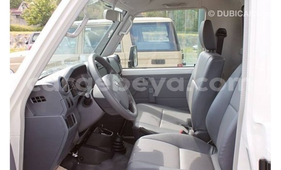 Buy Import Toyota Land Cruiser White Car in Import - Dubai in Ethiopia Buy Import Toyota Land Cruiser White Car in Import - Dubai in Ethiopia