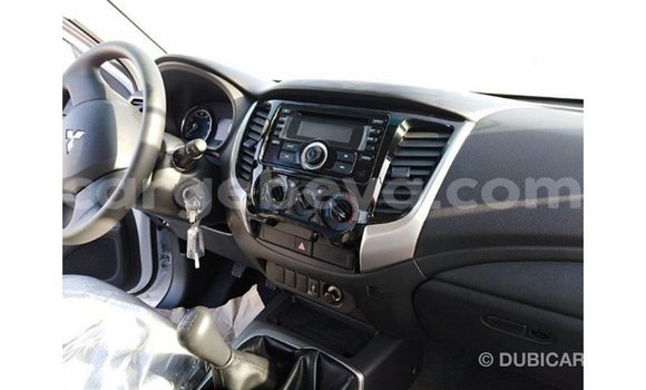 Buy Import Mitsubishi L200 White Car in Import - Dubai in Ethiopia Buy Import Mitsubishi L200 White Car in Import - Dubai in Ethiopia