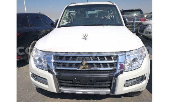 Buy Import Mitsubishi Pajero White Car in Import - Dubai in Ethiopia Buy Import Mitsubishi Pajero White Car in Import - Dubai in Ethiopia