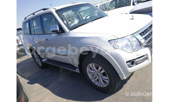 Buy Import Mitsubishi Pajero White Car in Import - Dubai in Ethiopia Buy Import Mitsubishi Pajero White Car in Import - Dubai in Ethiopia