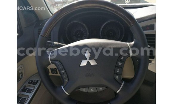 Buy Import Mitsubishi Pajero White Car in Import - Dubai in Ethiopia Buy Import Mitsubishi Pajero White Car in Import - Dubai in Ethiopia