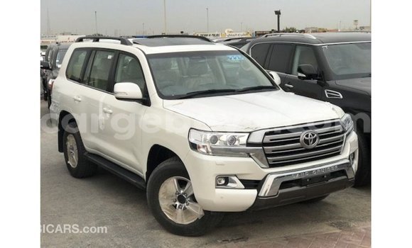 Buy Import Toyota Land Cruiser White Car in Import - Dubai in Ethiopia Buy Import Toyota Land Cruiser White Car in Import - Dubai in Ethiopia