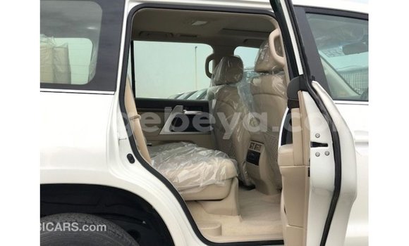 Buy Import Toyota Land Cruiser White Car in Import - Dubai in Ethiopia Buy Import Toyota Land Cruiser White Car in Import - Dubai in Ethiopia
