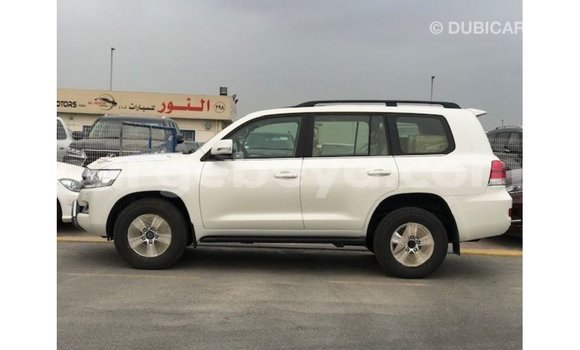 Buy Import Toyota Land Cruiser White Car in Import - Dubai in Ethiopia Buy Import Toyota Land Cruiser White Car in Import - Dubai in Ethiopia