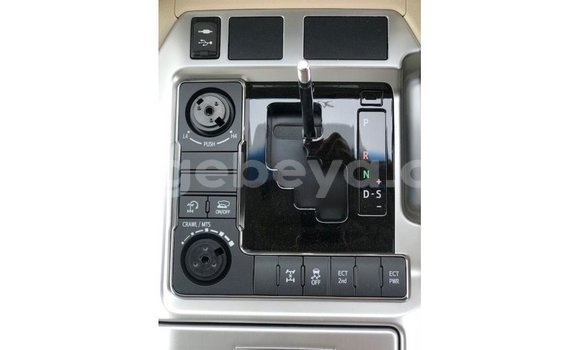 Buy Import Toyota Land Cruiser White Car in Import - Dubai in Ethiopia Buy Import Toyota Land Cruiser White Car in Import - Dubai in Ethiopia