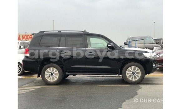 ይግዙ Imported Toyota Land Cruiser ጥቁር መኪና በ Import - Dubai በ ኢትዮጵያ ይግዙ Imported Toyota Land Cruiser ጥቁር መኪና በ Import - Dubai በ ኢትዮጵያ