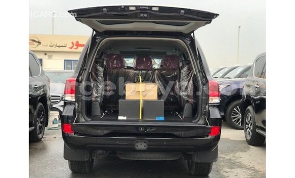 ይግዙ Imported Toyota Land Cruiser ጥቁር መኪና በ Import - Dubai በ ኢትዮጵያ ይግዙ Imported Toyota Land Cruiser ጥቁር መኪና በ Import - Dubai በ ኢትዮጵያ