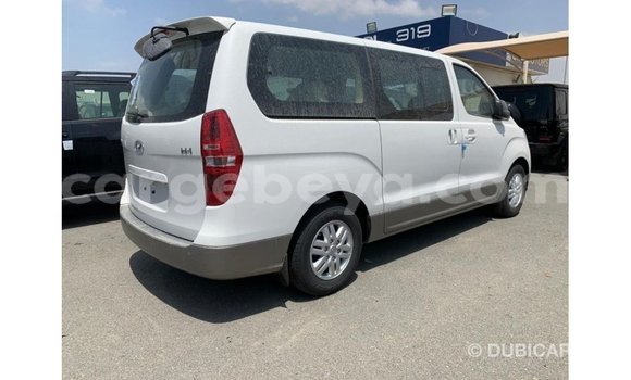 Buy Import Hyundai Accent White Car in Import - Dubai in Ethiopia Buy Import Hyundai Accent White Car in Import - Dubai in Ethiopia