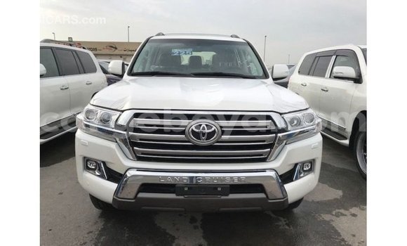 Buy Import Toyota Land Cruiser White Car in Import - Dubai in Ethiopia Buy Import Toyota Land Cruiser White Car in Import - Dubai in Ethiopia