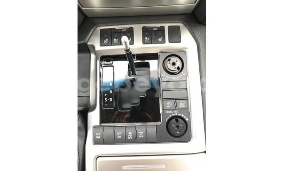 Buy Import Toyota Land Cruiser White Car in Import - Dubai in Ethiopia Buy Import Toyota Land Cruiser White Car in Import - Dubai in Ethiopia