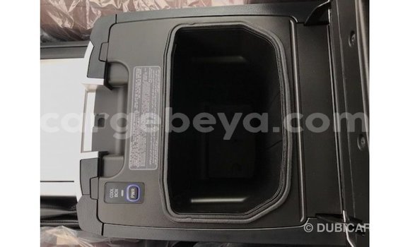 Buy Import Toyota Land Cruiser White Car in Import - Dubai in Ethiopia Buy Import Toyota Land Cruiser White Car in Import - Dubai in Ethiopia