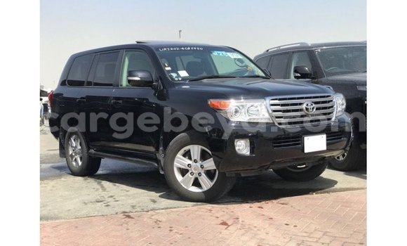 ይግዙ Imported Toyota Land Cruiser ጥቁር መኪና በ Import - Dubai በ ኢትዮጵያ ይግዙ Imported Toyota Land Cruiser ጥቁር መኪና በ Import - Dubai በ ኢትዮጵያ
