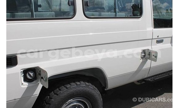 Buy Import Toyota Land Cruiser White Car in Import - Dubai in Ethiopia Buy Import Toyota Land Cruiser White Car in Import - Dubai in Ethiopia