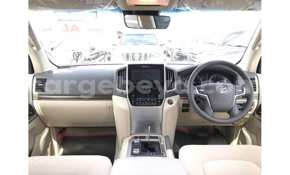 ይግዙ Imported Toyota Land Cruiser ጥቁር መኪና በ Import - Dubai በ ኢትዮጵያ ይግዙ Imported Toyota Land Cruiser ጥቁር መኪና በ Import - Dubai በ ኢትዮጵያ