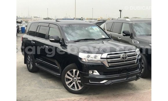 ይግዙ Imported Toyota Land Cruiser ጥቁር መኪና በ Import - Dubai በ ኢትዮጵያ ይግዙ Imported Toyota Land Cruiser ጥቁር መኪና በ Import - Dubai በ ኢትዮጵያ