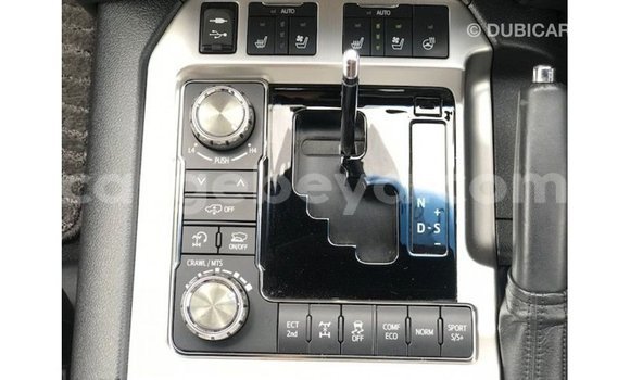 ይግዙ Imported Toyota Land Cruiser ጥቁር መኪና በ Import - Dubai በ ኢትዮጵያ ይግዙ Imported Toyota Land Cruiser ጥቁር መኪና በ Import - Dubai በ ኢትዮጵያ