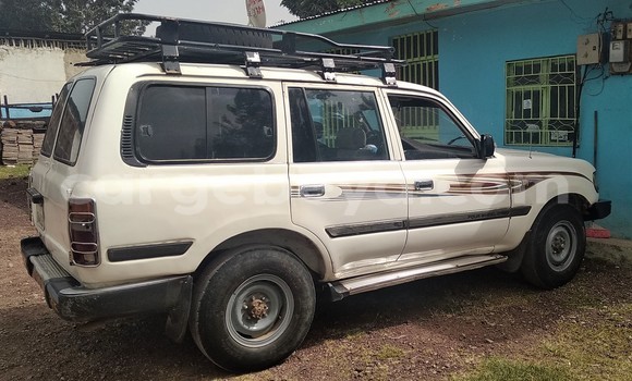 Buy Used Toyota Land Cruiser White Car in Hawassa in Ethiopia Buy Used Toyota Land Cruiser White Car in Hawassa in Ethiopia