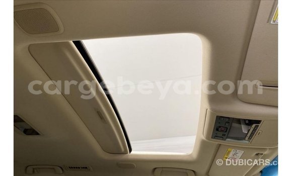 ይግዙ Imported Toyota Land Cruiser ነጭ መኪና በ Import - Dubai በ ኢትዮጵያ ይግዙ Imported Toyota Land Cruiser ነጭ መኪና በ Import - Dubai በ ኢትዮጵያ