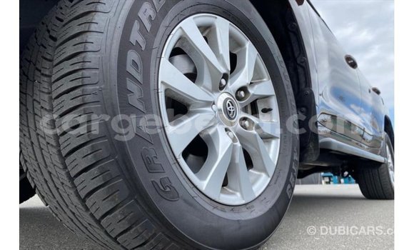 ይግዙ Imported Toyota Land Cruiser ቀይ መኪና በ Import - Dubai በ ኢትዮጵያ ይግዙ Imported Toyota Land Cruiser ቀይ መኪና በ Import - Dubai በ ኢትዮጵያ