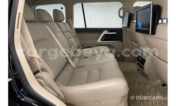 ይግዙ Imported Toyota Land Cruiser ጥቁር መኪና በ Import - Dubai በ ኢትዮጵያ ይግዙ Imported Toyota Land Cruiser ጥቁር መኪና በ Import - Dubai በ ኢትዮጵያ