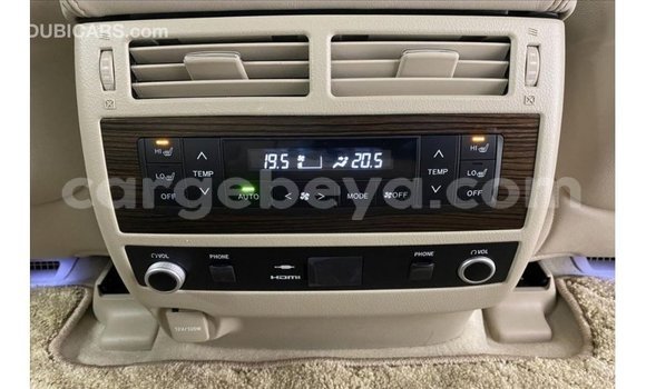 ይግዙ Imported Toyota Land Cruiser ጥቁር መኪና በ Import - Dubai በ ኢትዮጵያ ይግዙ Imported Toyota Land Cruiser ጥቁር መኪና በ Import - Dubai በ ኢትዮጵያ