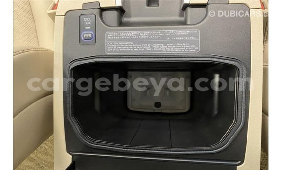 ይግዙ Imported Toyota Land Cruiser ጥቁር መኪና በ Import - Dubai በ ኢትዮጵያ ይግዙ Imported Toyota Land Cruiser ጥቁር መኪና በ Import - Dubai በ ኢትዮጵያ