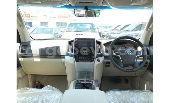ይግዙ Imported Toyota Land Cruiser ሰማያዊ መኪና በ Import - Dubai በ ኢትዮጵያ ይግዙ Imported Toyota Land Cruiser ሰማያዊ መኪና በ Import - Dubai በ ኢትዮጵያ