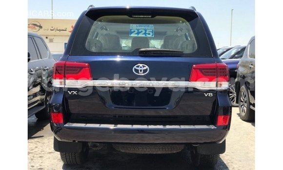 ይግዙ Imported Toyota Land Cruiser ሰማያዊ መኪና በ Import - Dubai በ ኢትዮጵያ ይግዙ Imported Toyota Land Cruiser ሰማያዊ መኪና በ Import - Dubai በ ኢትዮጵያ