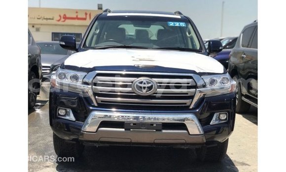 ይግዙ Imported Toyota Land Cruiser ሰማያዊ መኪና በ Import - Dubai በ ኢትዮጵያ ይግዙ Imported Toyota Land Cruiser ሰማያዊ መኪና በ Import - Dubai በ ኢትዮጵያ