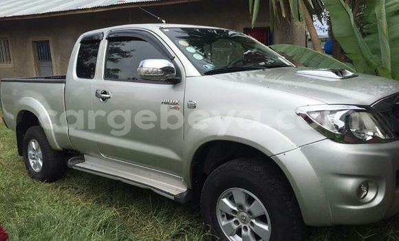 Buy Used Toyota Hilux Silver Car in Addis–Ababa in Ethiopia Buy Used Toyota Hilux Silver Car in Addis–Ababa in Ethiopia