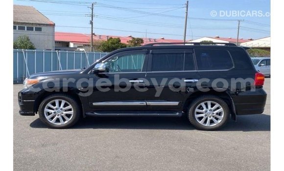 ይግዙ Imported Toyota Land Cruiser ጥቁር መኪና በ Import - Dubai በ ኢትዮጵያ ይግዙ Imported Toyota Land Cruiser ጥቁር መኪና በ Import - Dubai በ ኢትዮጵያ