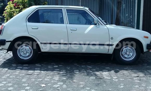 Buy Used Honda Civic White Car in Addis–Ababa in Ethiopia Buy Used Honda Civic White Car in Addis–Ababa in Ethiopia